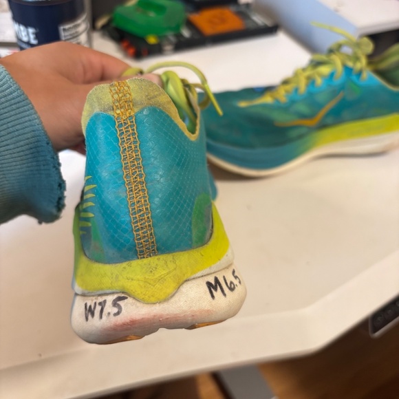 Hoka rocket x2 size 7.5 - Picture 2 of 4